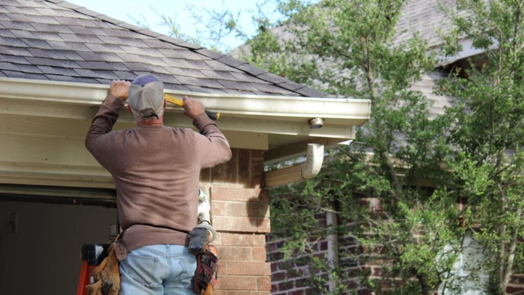 roof and gutter contractors